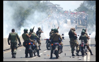 Venezuela Roja: una mirada fotográfica a las violaciones de derechos humanos